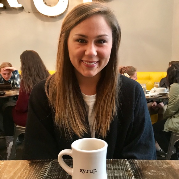 Meet your Posher, Melissa - Picture 1 of 1